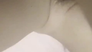 车内打炮系列-大屁股借壳红发小妞Linda Sweet和她的司机打炮
