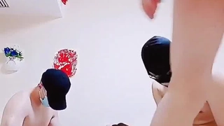 【用利抽插】經典名場面極品小蘿莉，JK裝紮起雙馬尾，邊操邊揉陰蒂持續輸出，受不了啊啊叫高潮多次