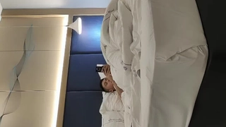 XXOOX终于上了**老师，真的太骚了，黑丝超短裙开档T裤