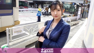 骚货女秘书不穿内衣上班