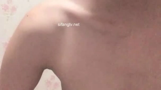 临时夫妻过年各回各家。鞋长同事，在一起几年，做下几年了真夫妻